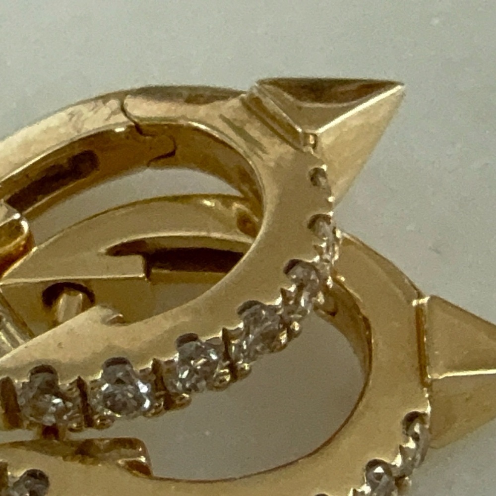 14k gold 💎diamond💎 spike huggie hoops - Picture 7 of 14